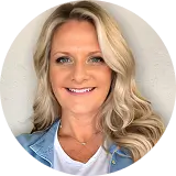 Headshot for Diane Salazar, RRT, RRT-SDS, Registered Respiratory Therapist, Registered Sleep Disorders Specialist